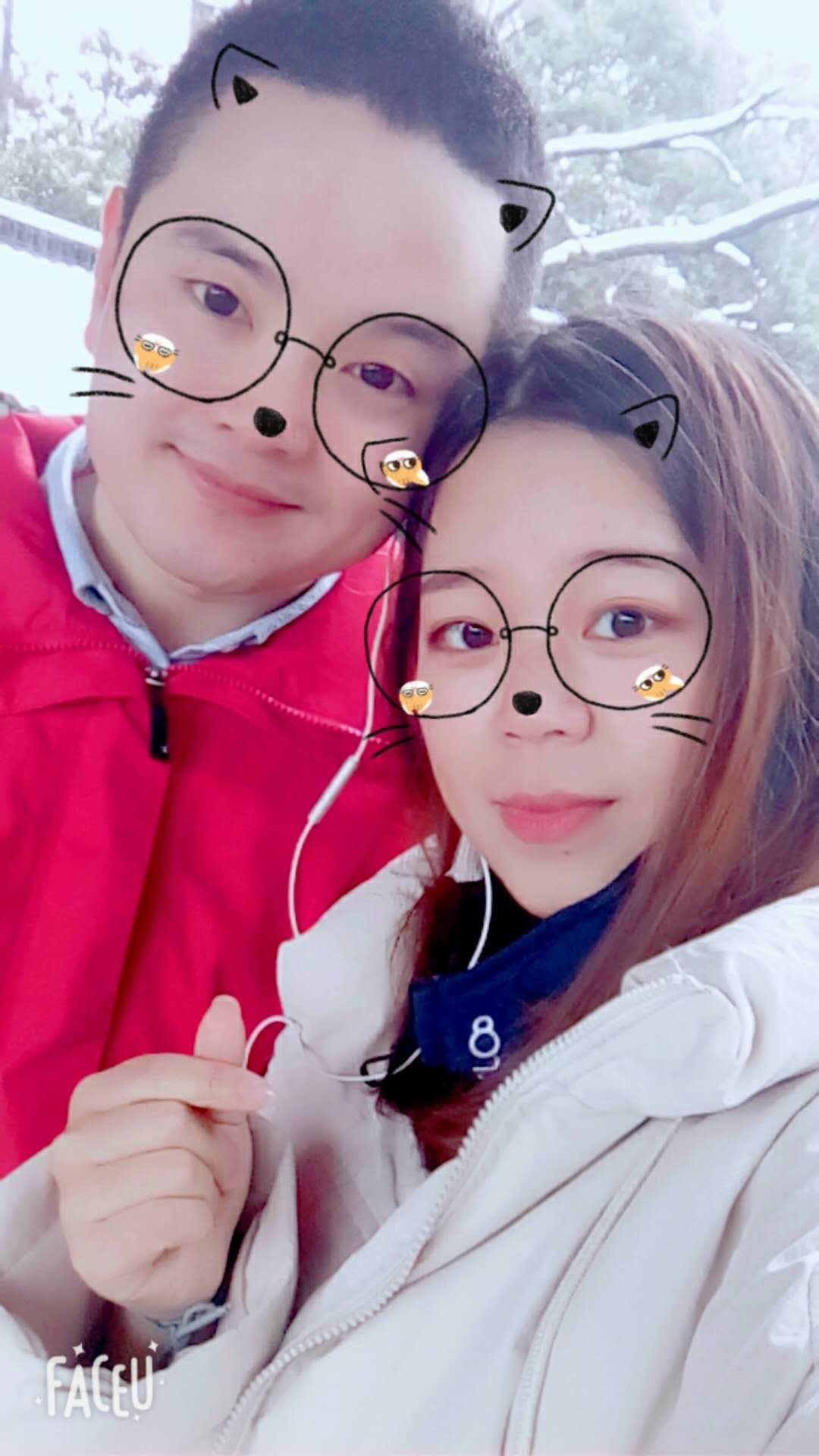 和女朋友牵手一周 - 小恩爱